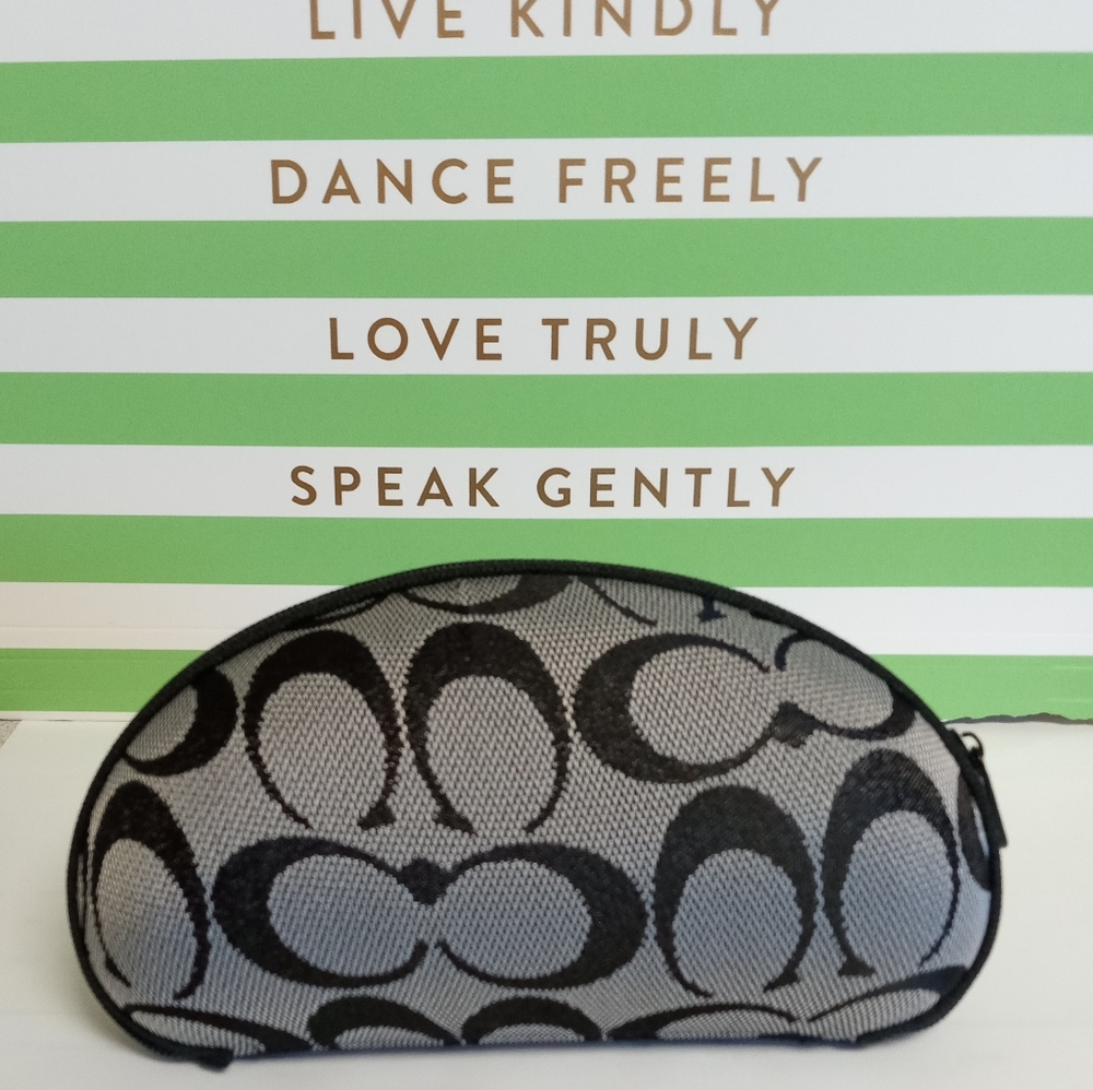 Coach sunglass case
